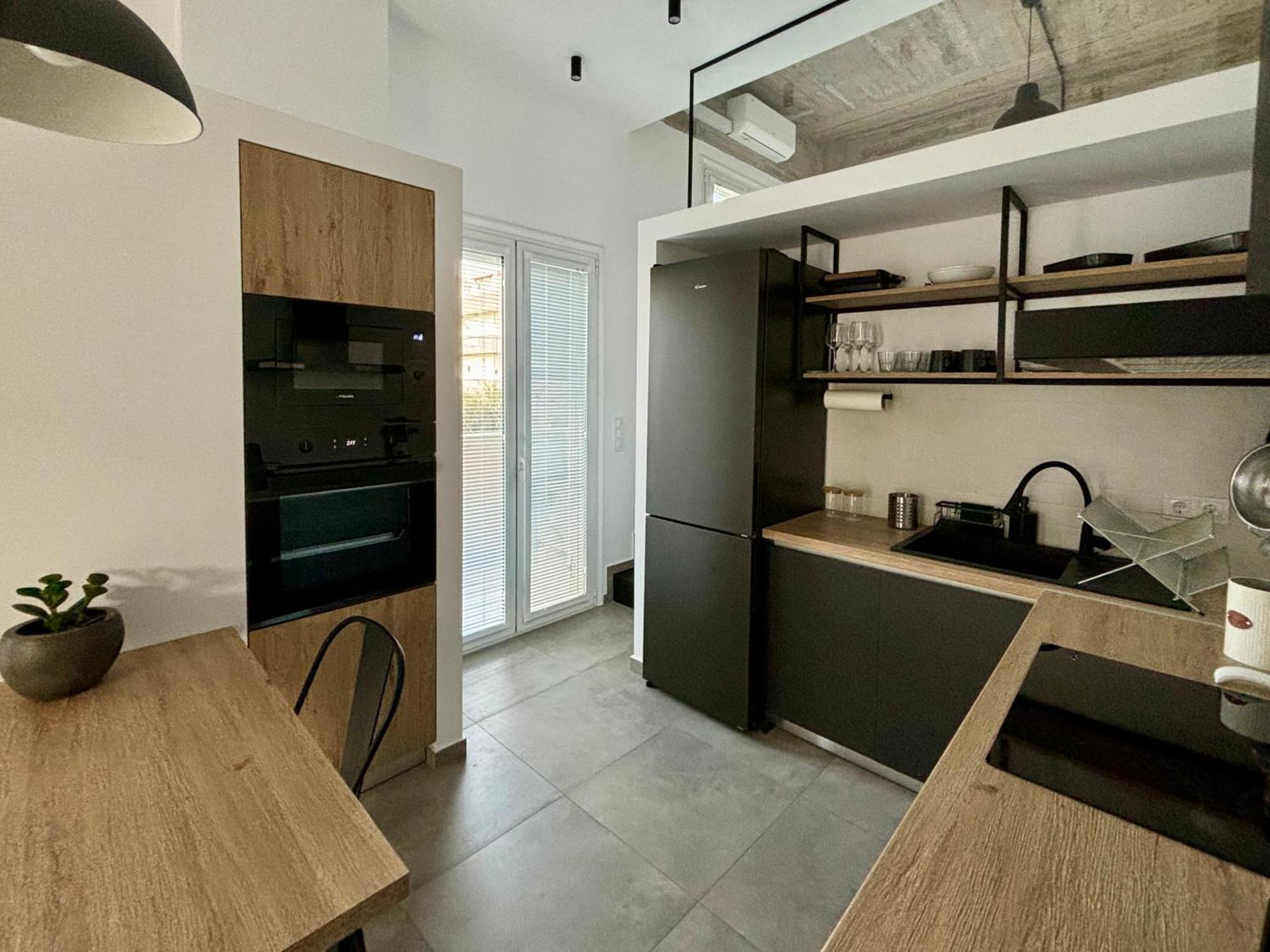 Industrial Loft Comfort Living Iráklio Kültér fotó