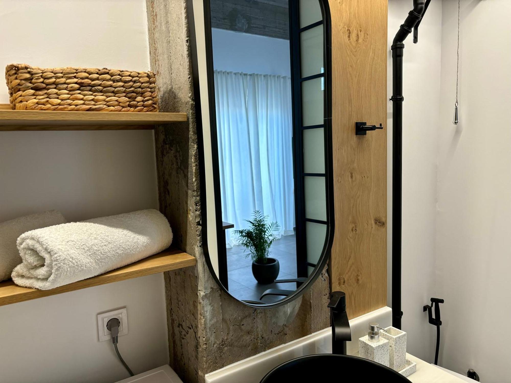 Industrial Loft Comfort Living Iráklio Kültér fotó
